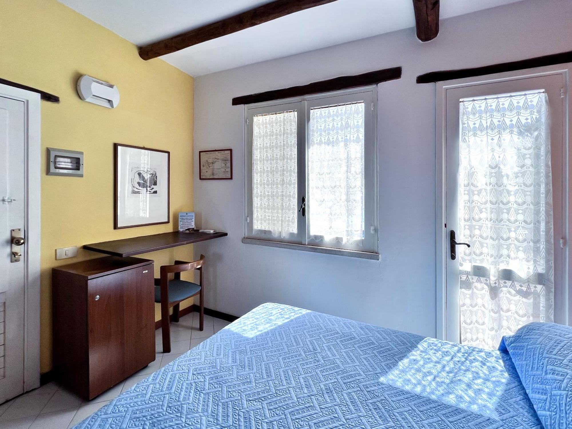 Aeneas' Landing Resort กาเอตา ภายนอก รูปภาพ